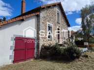 GIAT  MAISON EN PIERRES AVEC POTENTIEL, TERRAIN CLOS DE 842 M² — photo 4