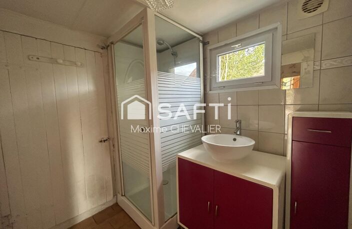 Maison en plein coeur du village avec un jardin — photo 4
