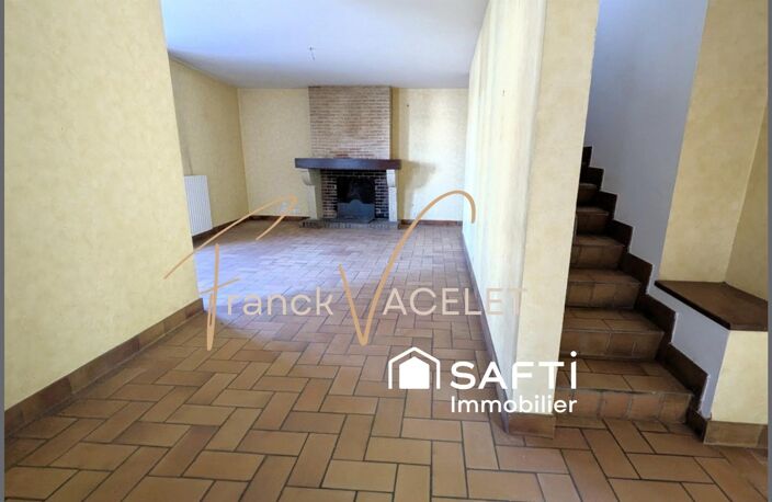 Maison avec jardin clos, dépendances et fort potentiel — photo 3