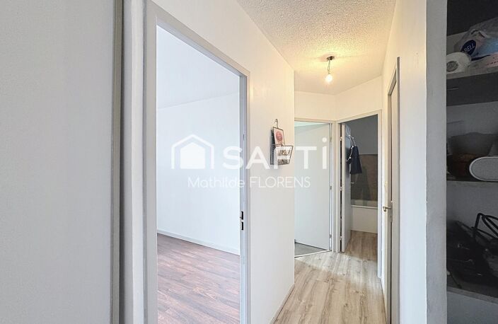 Appartement T3, dernier étage, balcon vue Pyrénées à rafraichir — photo 4