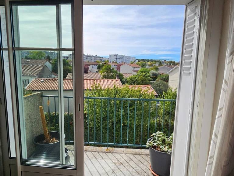 SANS TRAVAUX A COTE DE LA PLACE VICTOR HUGO — photo 1