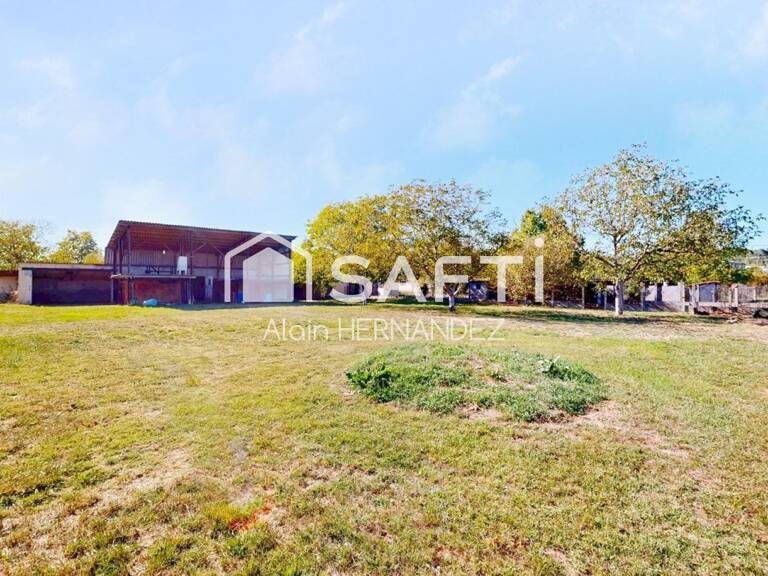 SAINT-MARTORY  TERRAIN CONSTRUCTIBLE D'ENVIRON 2 000 M² AVEC HANGAR — photo 1