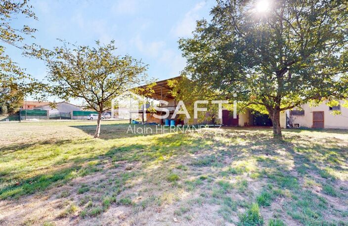 SAINT-MARTORY  TERRAIN CONSTRUCTIBLE D'ENVIRON 2 000 M² AVEC HANGAR — photo 2