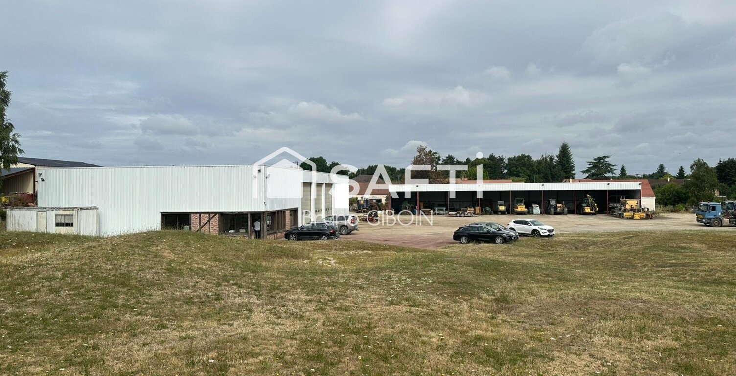 Locaux, 2 hangars 1120 m² dont un avec atelier et bureaux — photo 1