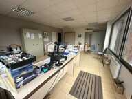 Locaux, 2 hangars 1120 m² dont un avec atelier et bureaux — photo 3