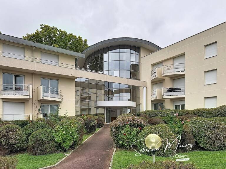 Mérignac Arlac : T2, balcon et parking — photo 1