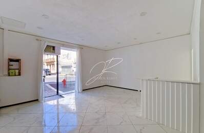 Local commercial 74 m² — photo du bien