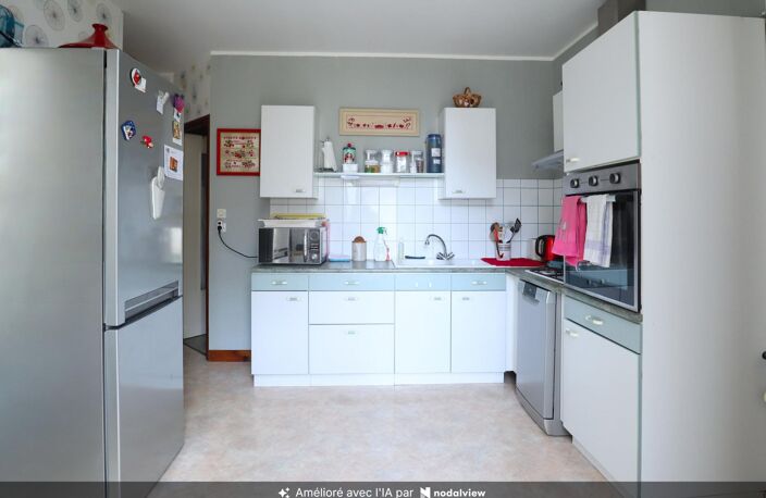 Immeuble avec 4 logements, 5 garages sur terrain de 1187m2 — photo 4