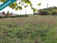 terrain constructible  tres proche de neufchateau — photo 4