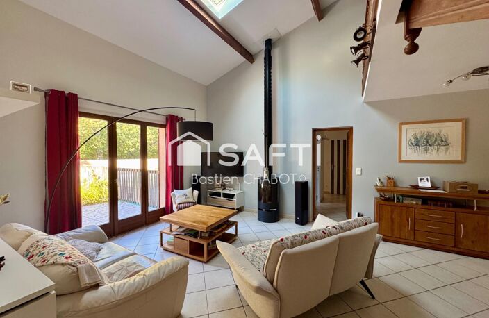 Maison traditionnelle de 129 m2, sur une parcelle de 2042 m2 — photo 4