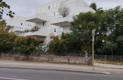 Appartement récent dans immeuble design — photo du bien