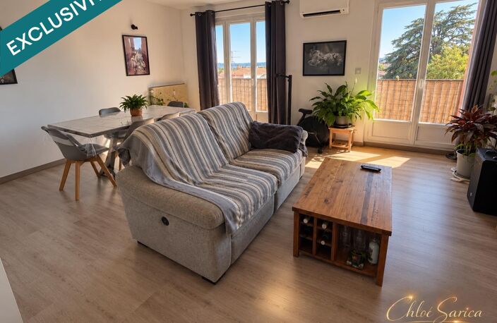 91 m² rénovés avec terrasse, proche centre — photo 4