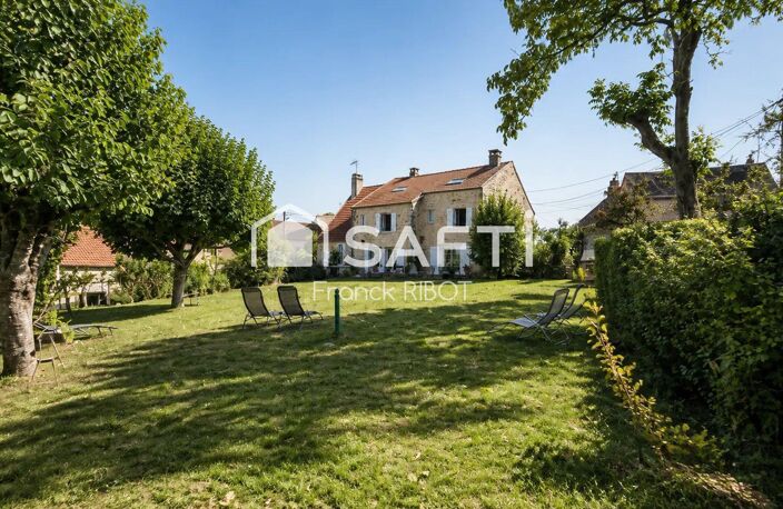 Belle maison en pierre rénovée de 215m2 avec terasse et jardin — photo 3