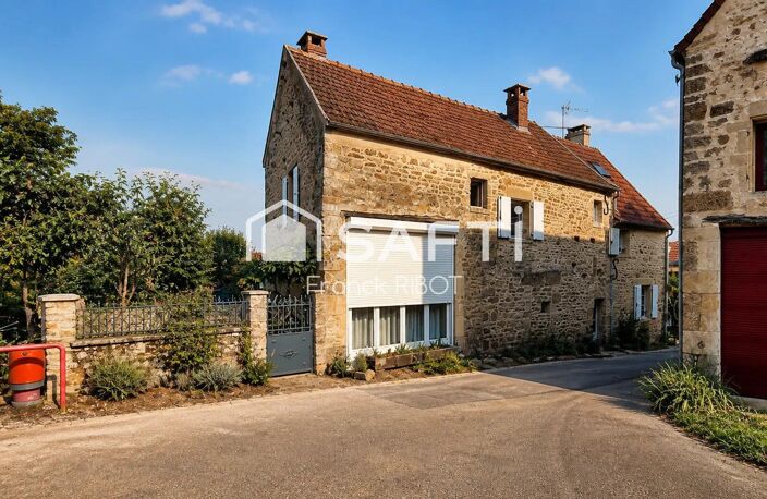 Belle maison en pierre rénovée de 215m2 avec terasse et jardin — photo 4