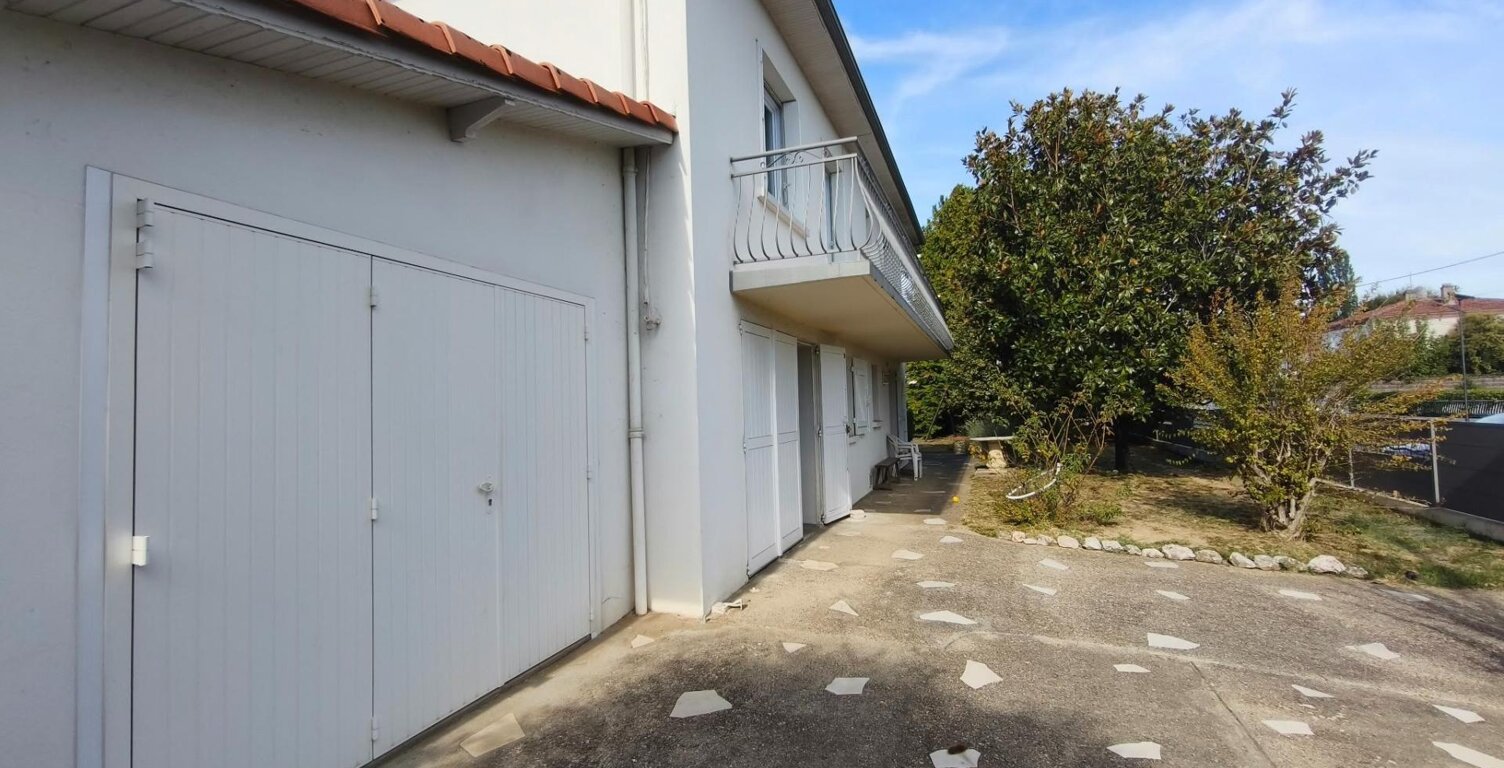 Maison belle superficie + double garage + jardin — photo 1