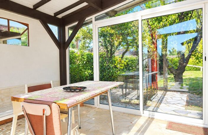 Maison belle superficie + double garage + jardin — photo 4
