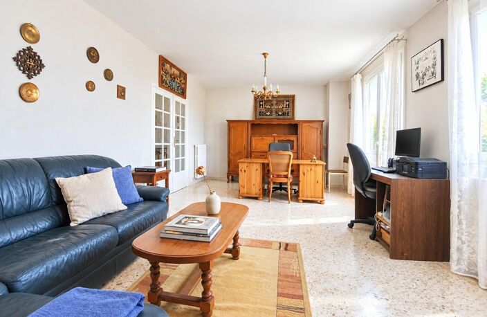 Maison belle superficie + double garage + jardin — photo 5
