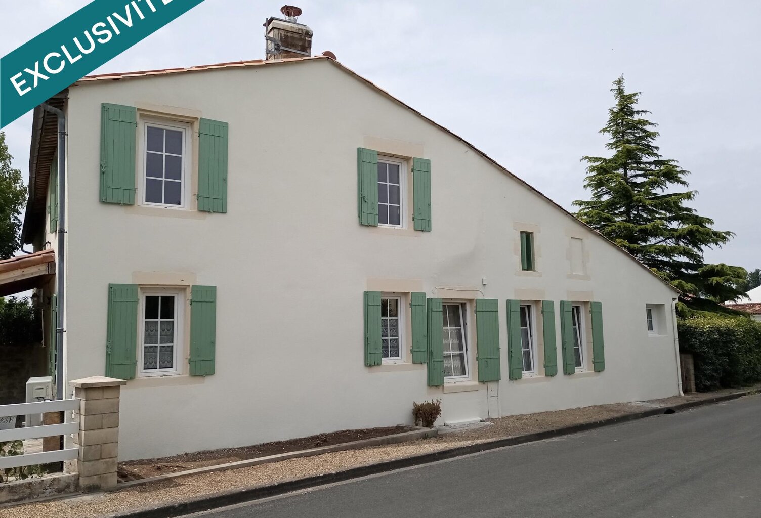 MAISON CHARENTAISE 123 M² Env. LA CAMPAGNE PROCHE DE COMMUNES ! — photo 1