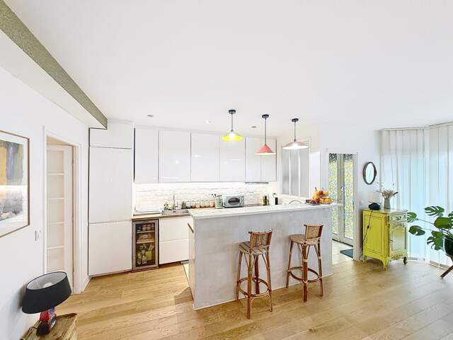 VILLAGE PERNETY / ESPRIT MAISON-ATELIER, PROFESSIONS LIBÉRALES AUTORISÉES. — photo du bien