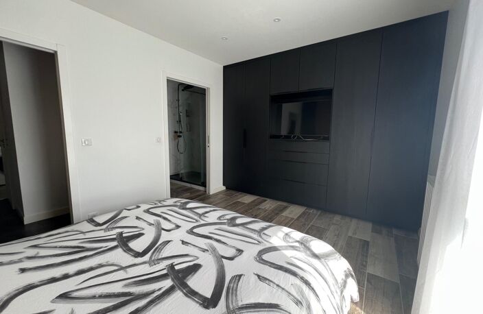 Grand appartement avec vue dégagée et climatisation — photo 4