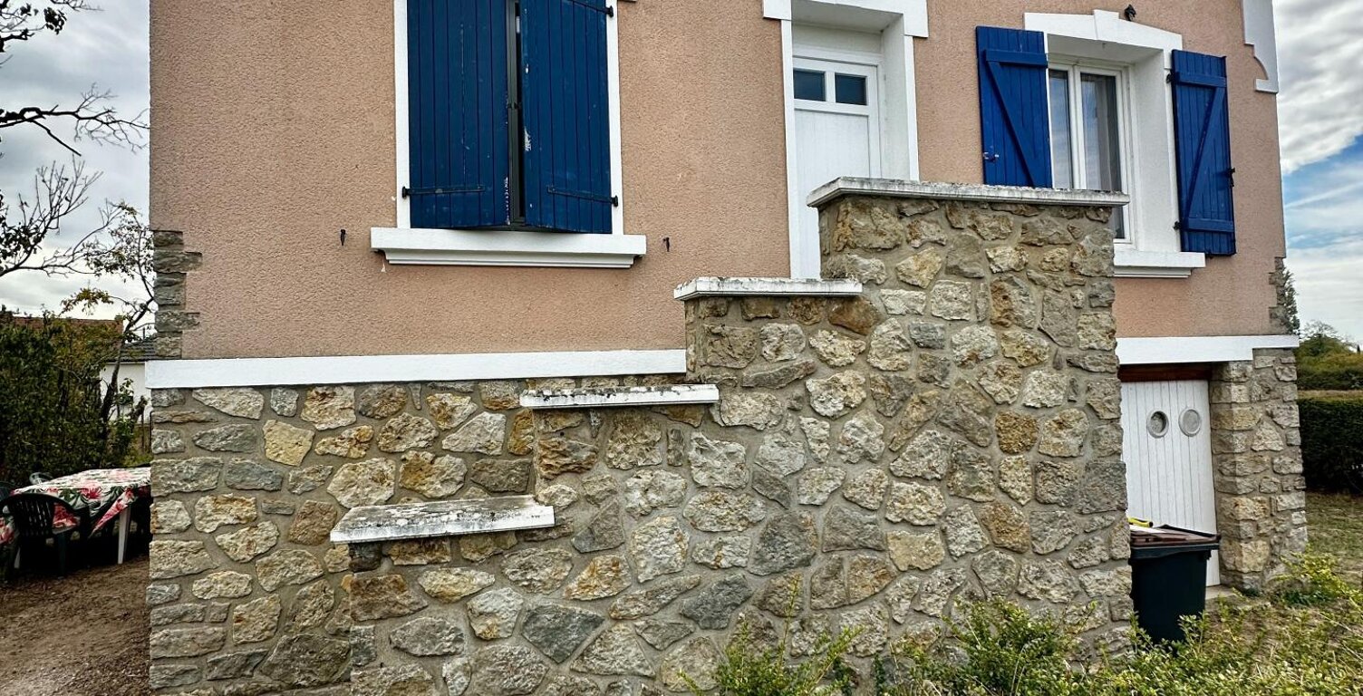 Maison sur sous sol avec 3 chambres, carport et  un grand jardin — photo 1