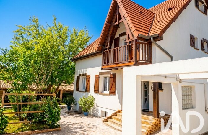 Vente Maison/villa 9 pièces — photo 2
