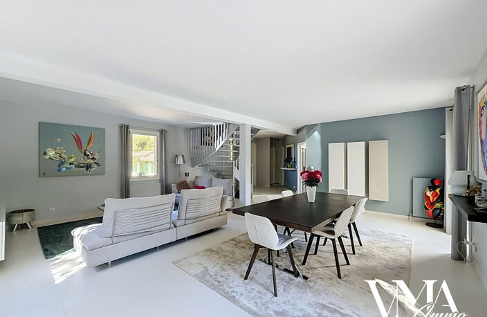 Maison familiale avec piscine, 4 chambres et garage. — photo 4