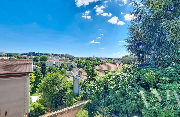 AUX PORTES DE TASSIN   MAISON DE CHARME — photo 3