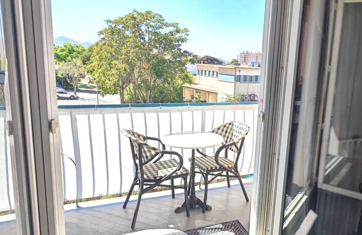 Vente Appartement 4 pièces — photo 2