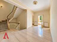Élégante maison de caractère de 300 m²  Beaux volumes  Belle hauteur sous plafond — photo 2