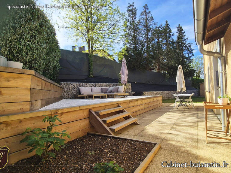 Contemporaine et lumineuse — photo 1