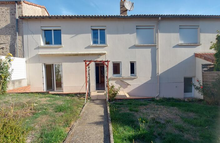 Vente Maison/villa 4 pièces — photo 3