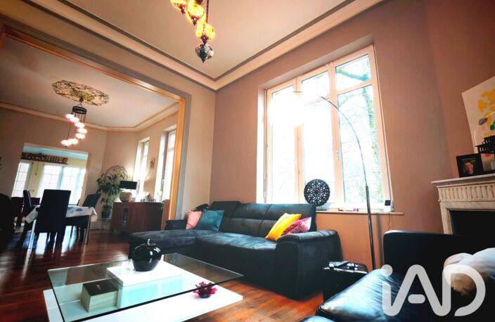 Vente Maison/villa 8 pièces — photo 2