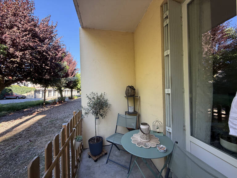 AGEN - APPARTEMENT DE TYPE F3 EN RDC AVEC BALCON — photo 1