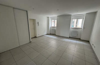 F2 hyper centre de ST RAMBERT — photo du bien