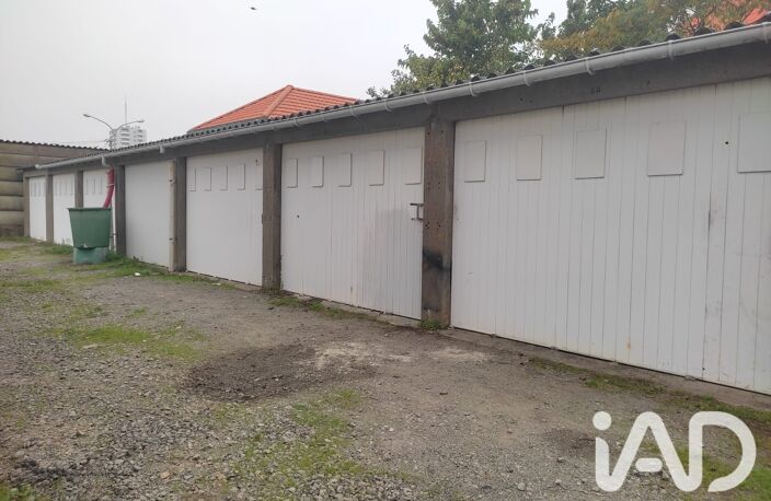 Vente Garage 260 m&sup2; — photo 2