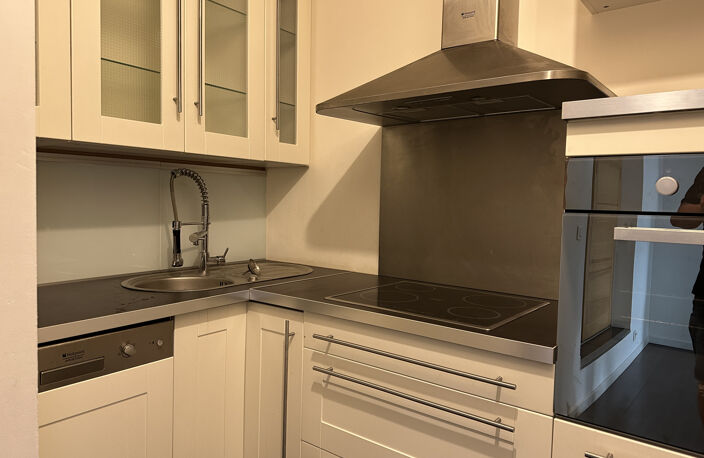 LOCAL COMMERCIAL ET APPARTEMENT INDEPENDANT — photo 4