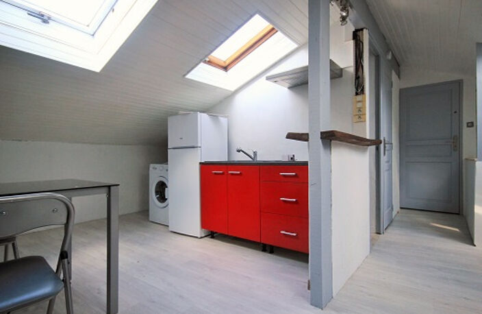 MINIMES CLAUDE NOUGARO - CHARMANT T1 ESPRIT LOFT — photo 2