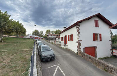 Maison centre ville de Saint Jean Pied de Port avec garage e — photo du bien
