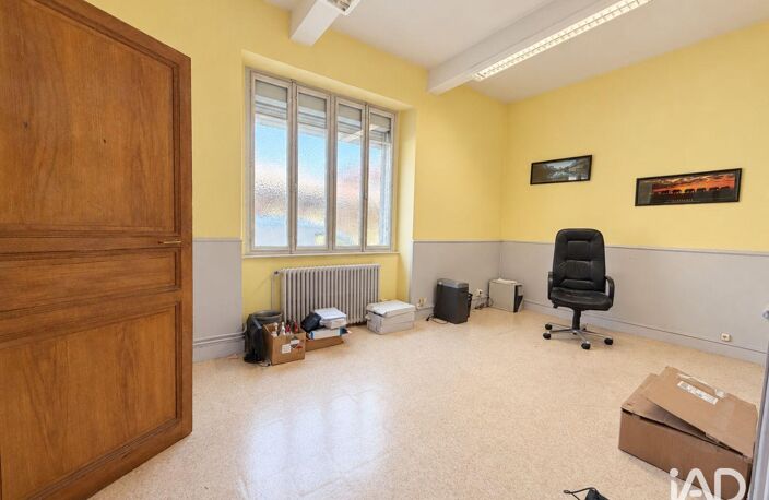 Location Local d'activités 265 m&sup2; — photo 5