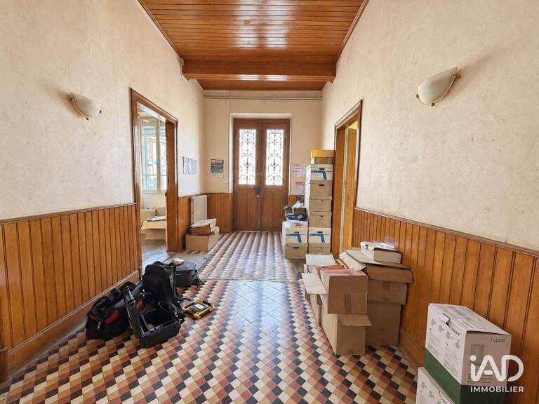 Location Local d'activités 265 m&sup2; — photo 1