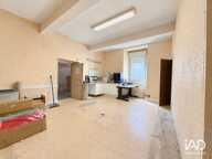 Location Local d'activités 265 m&sup2; — photo 3