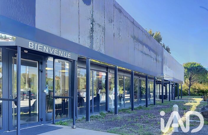 Vente Local commercial 300 m&sup2; — photo 4