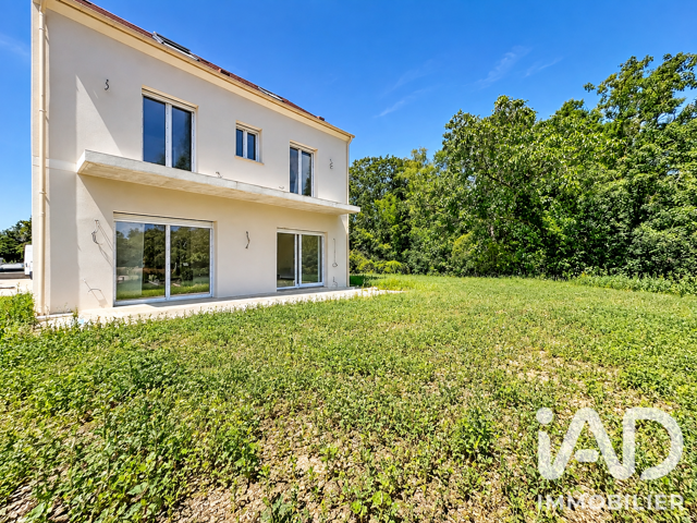Vente Maison/villa 8 pièces — photo du bien