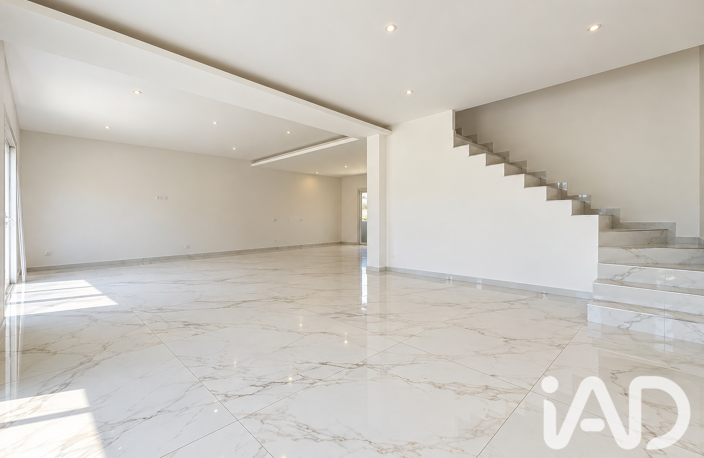 Vente Maison/villa 8 pièces — photo 3