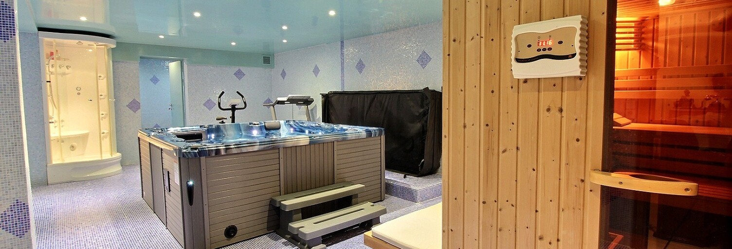 Maison 10 Pièces 265 m² à vendre à Villecresnes (94440)