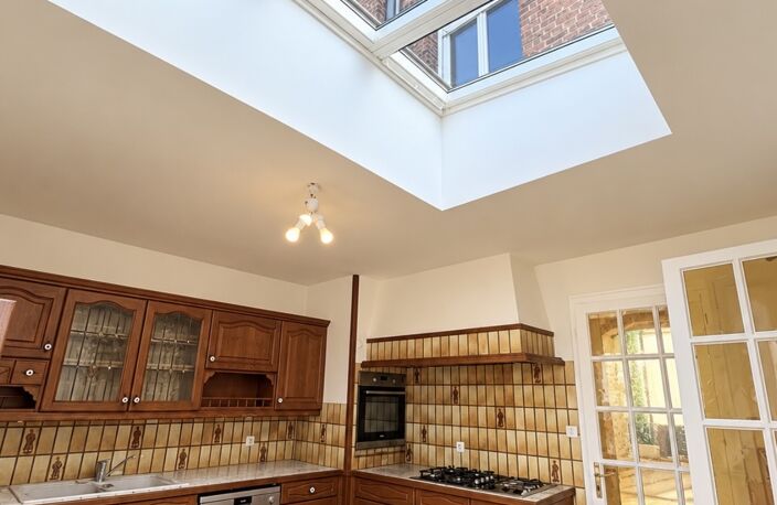 Vente Maison de ville 8 pièces — photo 2