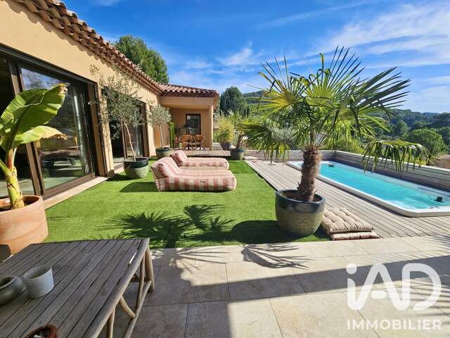Vente Maison/villa 8 pièces — photo du bien