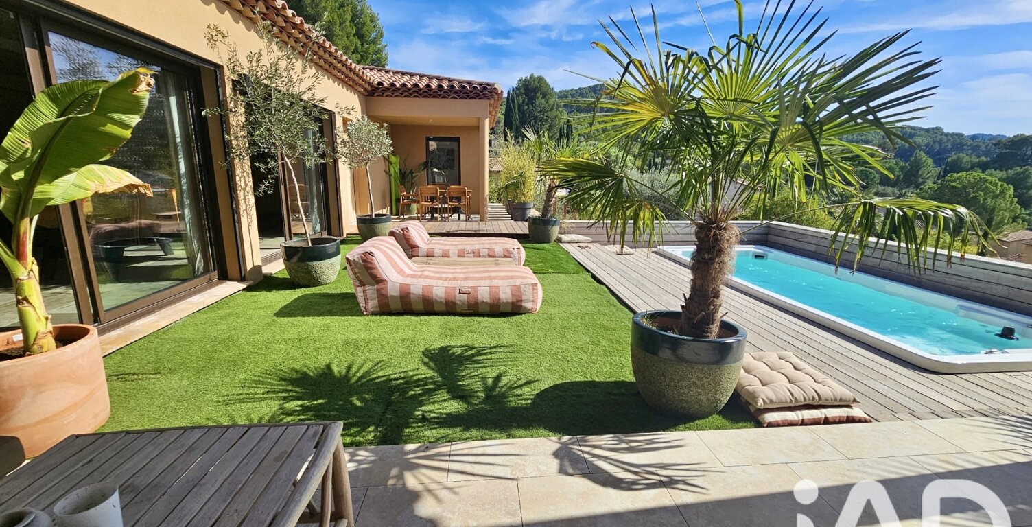 Vente Maison/villa 8 pièces — photo 1