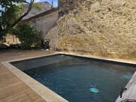 Saint-Mamert-du-Gard Maison de village en pierres rénovée avec jardin, piscine et garage 60 m2 — photo 2